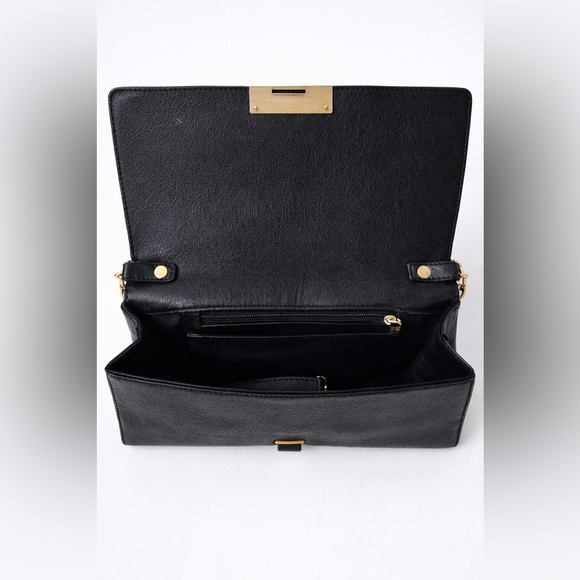 ✨ Michael Kors Black Leather Clutch – Bonus MK Crossbody Strap Included ✨ - Picture 3 of 3